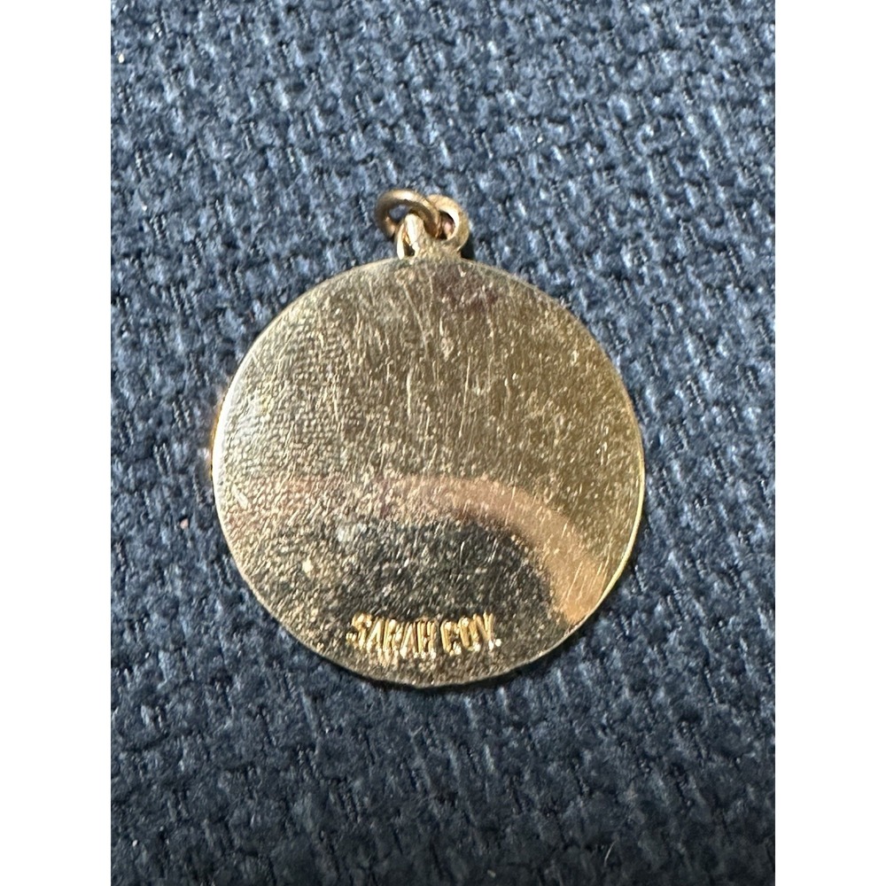 Vintage Sarah Coventry Aquarius Zodiac Pendant Gold Tone Astrology Charm 1" - Picture 4 of 7